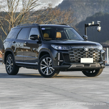 Changan CS95 2018 2.0T Left Devening ثنائية العجلات ذات الدفع الرباعي الكبير سيارات الدفع الرباعي الأنيقة والسيارات المستخدمة النظيفة المستعملة